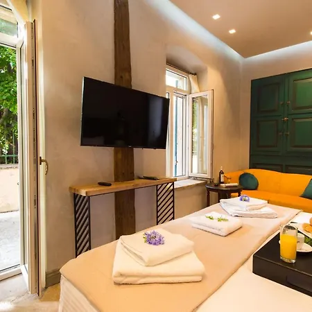 Apartman Libretto *